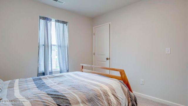 410 Cupp Cir, Shepherdsville, KY 40165