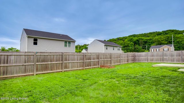 410 Cupp Cir, Shepherdsville, KY 40165