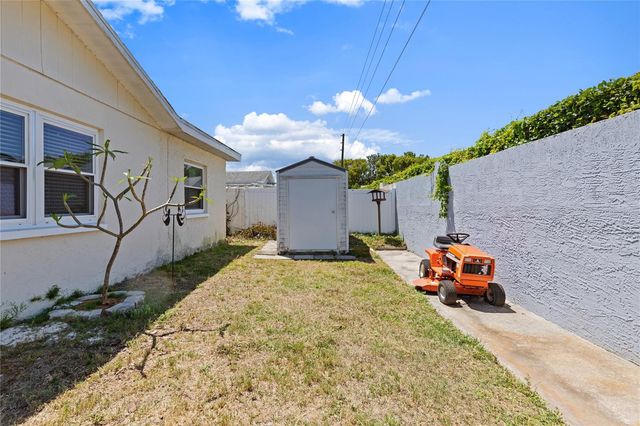 11611 NATURE TRAIL, Port Richey, FL 34668