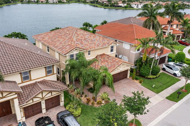 10151 Lake Vista Court, Parkland, FL 33076