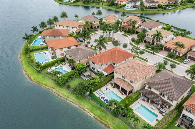10151 Lake Vista Court, Parkland, FL 33076