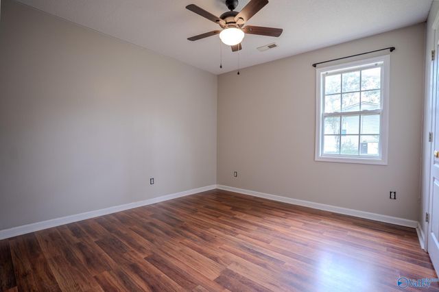 1502 Vest Street SW, Hartselle, AL 35640