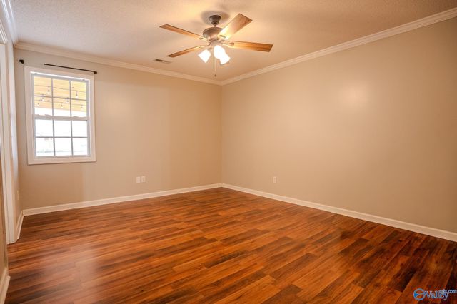 1502 Vest Street SW, Hartselle, AL 35640