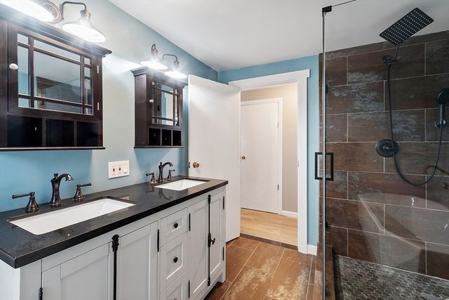 7 Lindsay Rd, Billerica, MA 01821