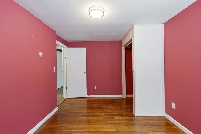 7 Lindsay Rd, Billerica, MA 01821