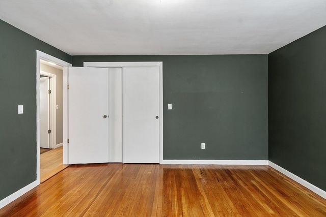 7 Lindsay Rd, Billerica, MA 01821