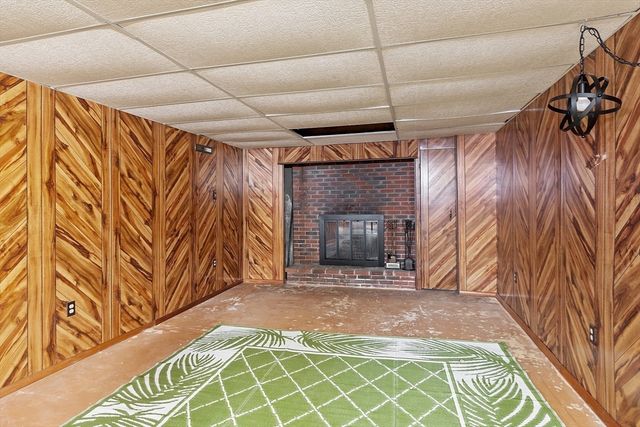 7 Lindsay Rd, Billerica, MA 01821