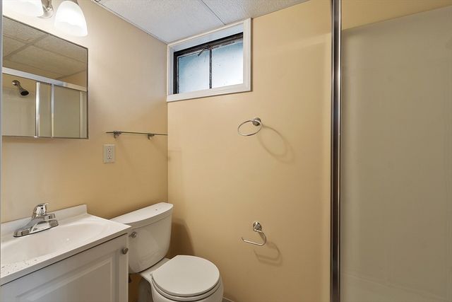 7 Lindsay Rd, Billerica, MA 01821