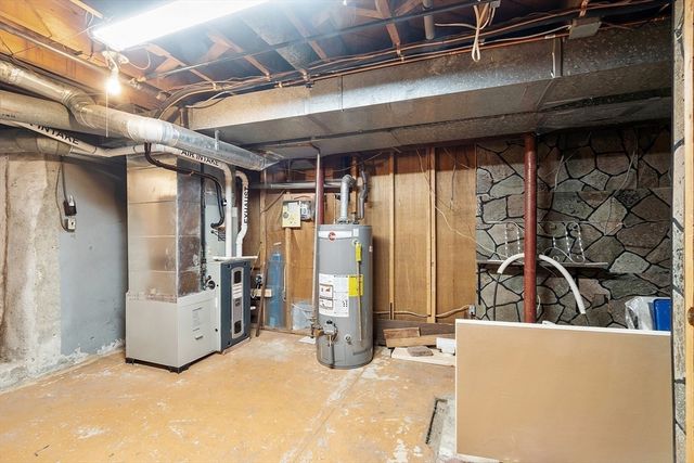 7 Lindsay Rd, Billerica, MA 01821