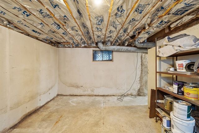 7 Lindsay Rd, Billerica, MA 01821