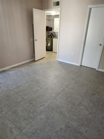 665 NW 85th Pl 10-212, Miami, FL 33126