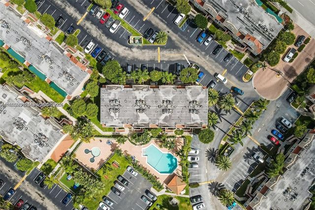 665 NW 85th Pl 10-212, Miami, FL 33126