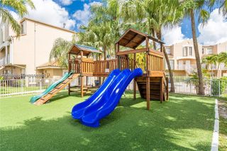 665 NW 85th Pl 10-212, Miami, FL 33126