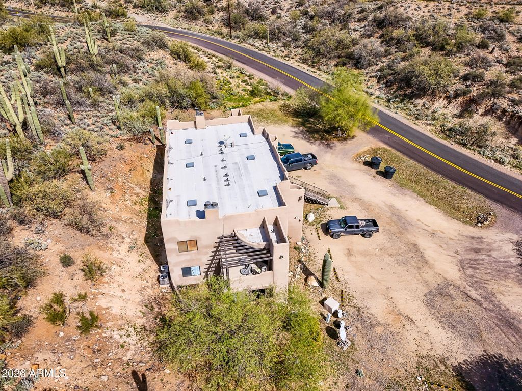 Image 8 of property listing at 32776 S MAGGIE MINE Road, Black Canyon City, AZ 85324