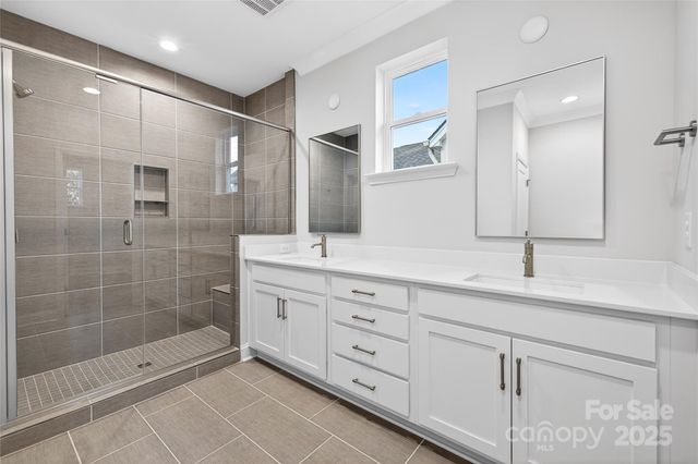 15605 Northcross Drive, Huntersville, NC 28078