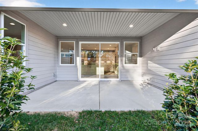 15605 Northcross Drive, Huntersville, NC 28078