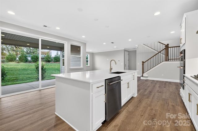 15605 Northcross Drive, Huntersville, NC 28078