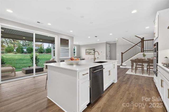 15605 Northcross Drive, Huntersville, NC 28078