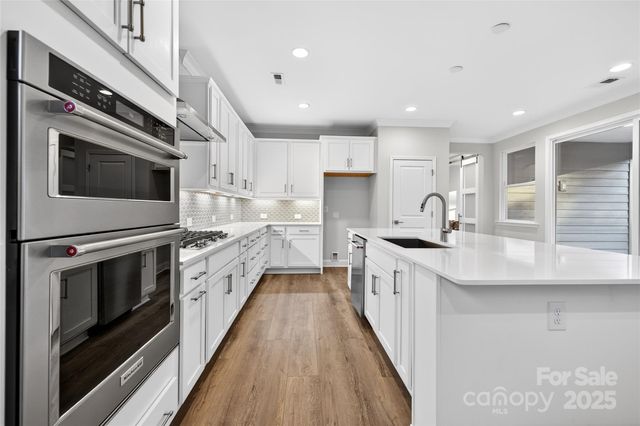 15605 Northcross Drive, Huntersville, NC 28078