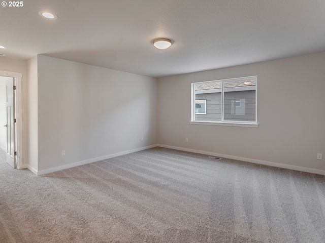 13858 Sw 174th Ave, Tigard, OR 97140