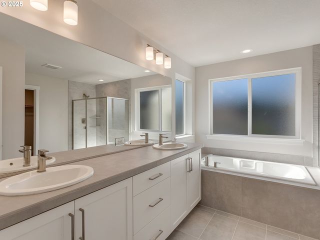 13858 Sw 174th Ave, Tigard, OR 97140