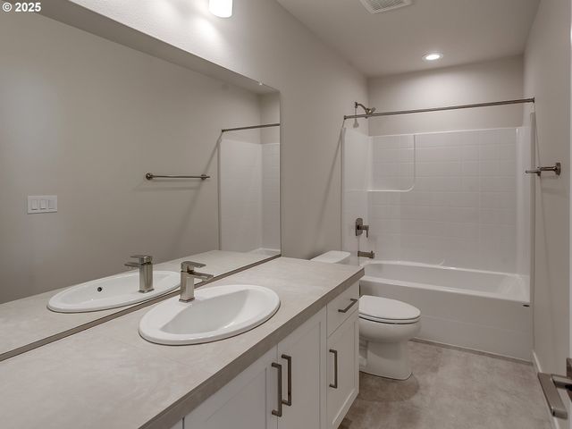 13858 Sw 174th Ave, Tigard, OR 97140