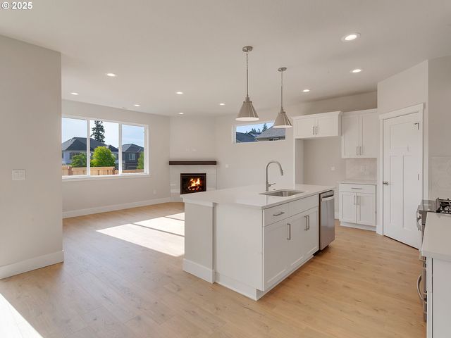 13858 Sw 174th Ave, Tigard, OR 97140