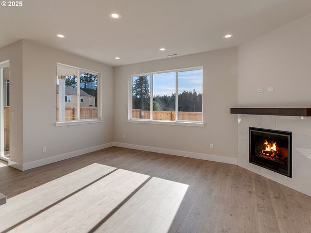 13858 Sw 174th Ave, Tigard, OR 97140