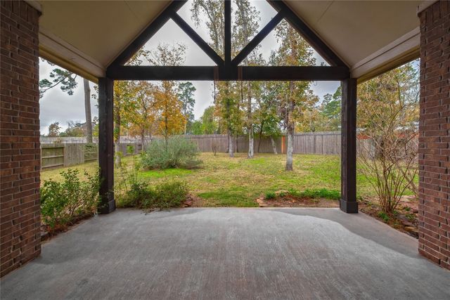 10243 S Goshawk Trail, Conroe, TX 77385