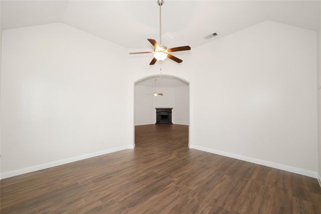 10243 S Goshawk Trail, Conroe, TX 77385