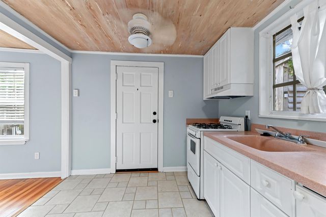 424 51st Street, West Palm Beach, FL 33407