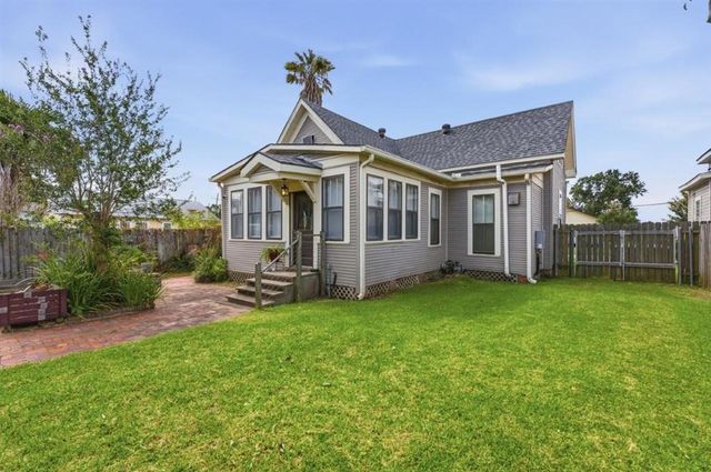 635 Iris St Street, Lake Charles, LA 70601