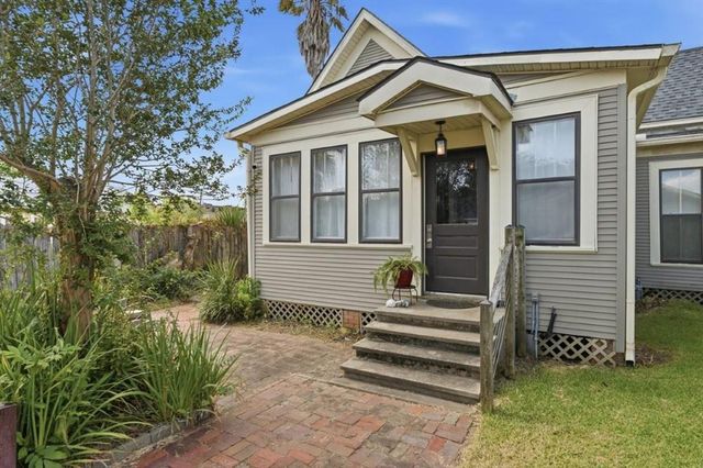 635 Iris St Street, Lake Charles, LA 70601