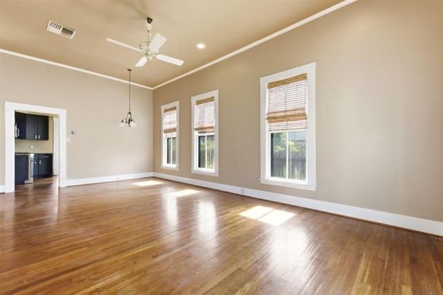 635 Iris St Street, Lake Charles, LA 70601