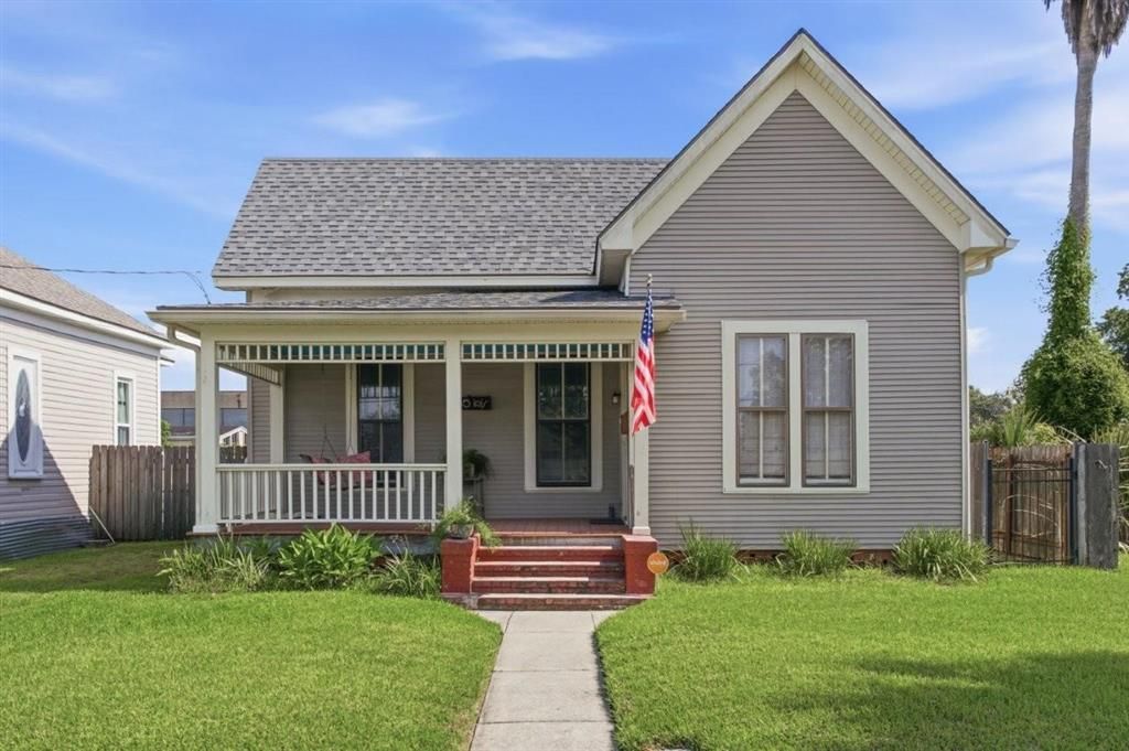 635 Iris St Street, Lake Charles, LA 70601