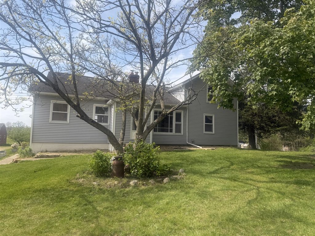 9841 W Pq Avenue, Mattawan, MI 49071