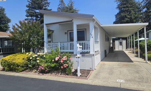 3263 Vineyard Ave, Pleasanton, CA 94566