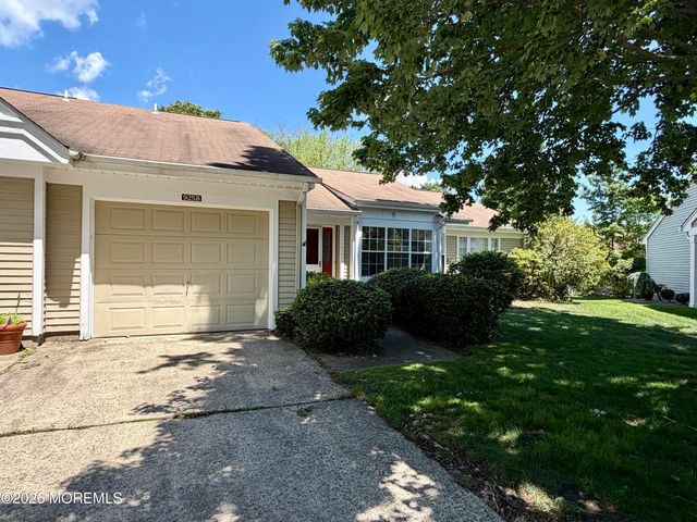 925B Liverpool Circle b, Manchester, NJ 08759