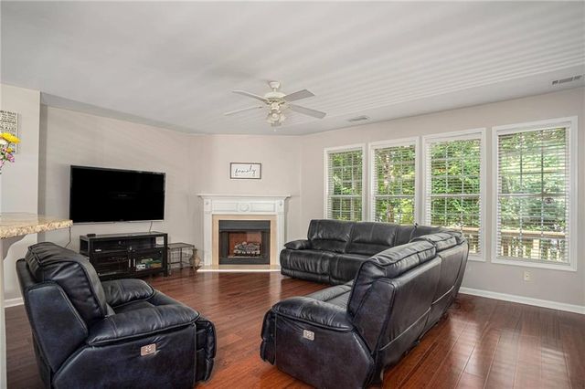 2960 Wintercrest Drive, Atlanta, GA 30360