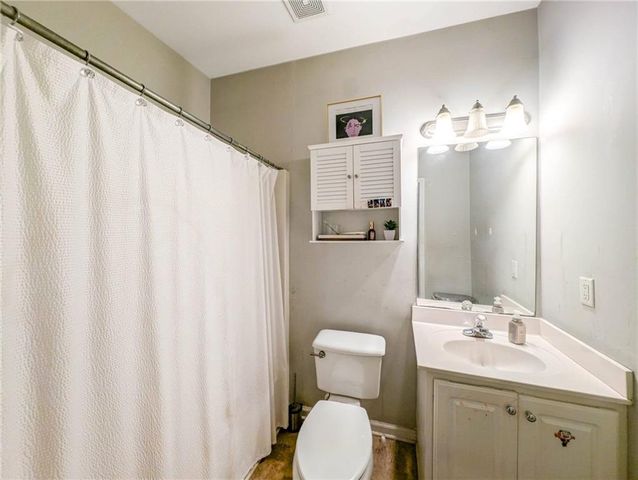 2960 Wintercrest Drive, Atlanta, GA 30360
