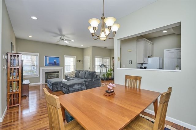 1014 Gazebo Circle 1014, Reading, MA 01867