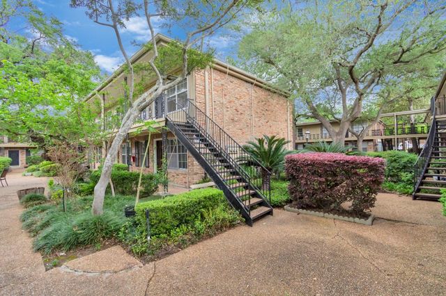 3224 Timmons Lane 136, Houston, TX 77027