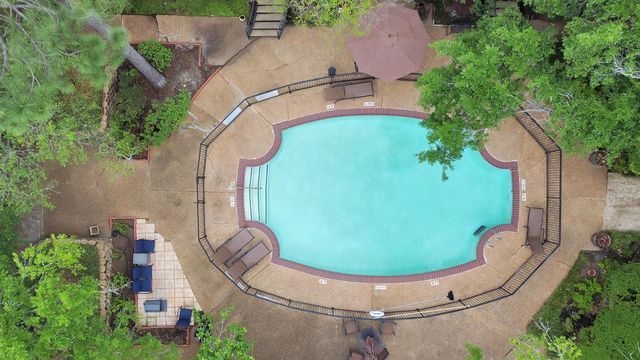 3224 Timmons Lane 136, Houston, TX 77027