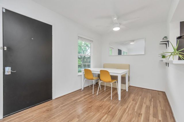 3224 Timmons Lane 136, Houston, TX 77027