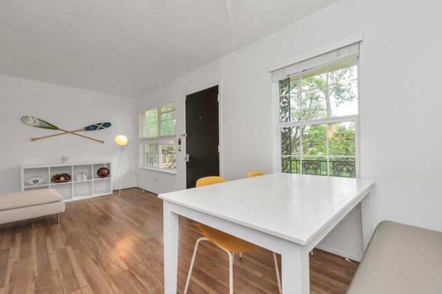 3224 Timmons Lane 136, Houston, TX 77027