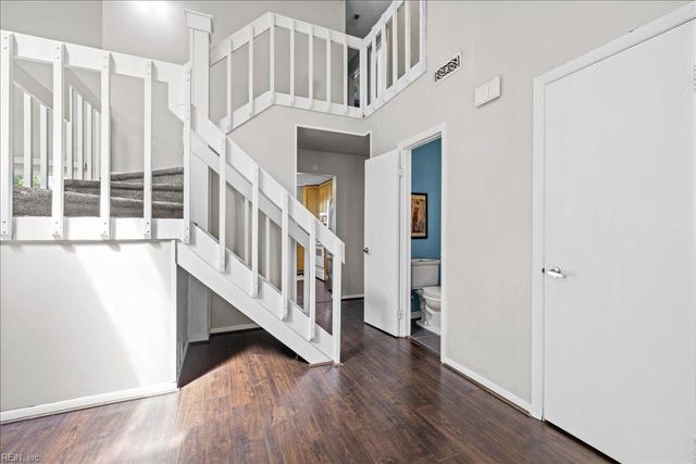 1829 Slalom DR, Virginia Beach, VA 23453