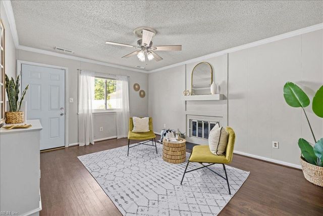1829 Slalom DR, Virginia Beach, VA 23453