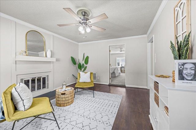 1829 Slalom DR, Virginia Beach, VA 23453