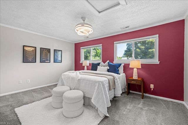 1829 Slalom DR, Virginia Beach, VA 23453