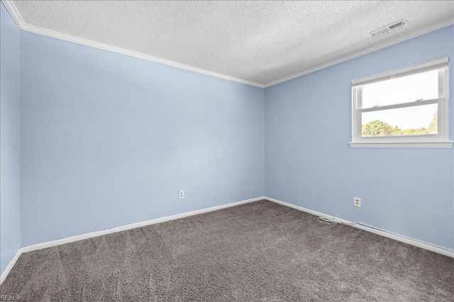 1829 Slalom DR, Virginia Beach, VA 23453